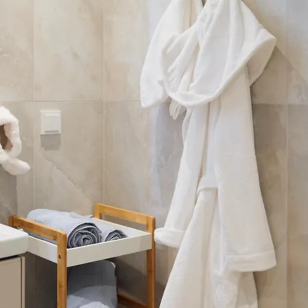 Lejlighed Kotzebue - Kalamaja Luxury - Bold & Refined Tallinn