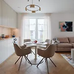 Kotzebue - Kalamaja Luxury - Bold & Refined *